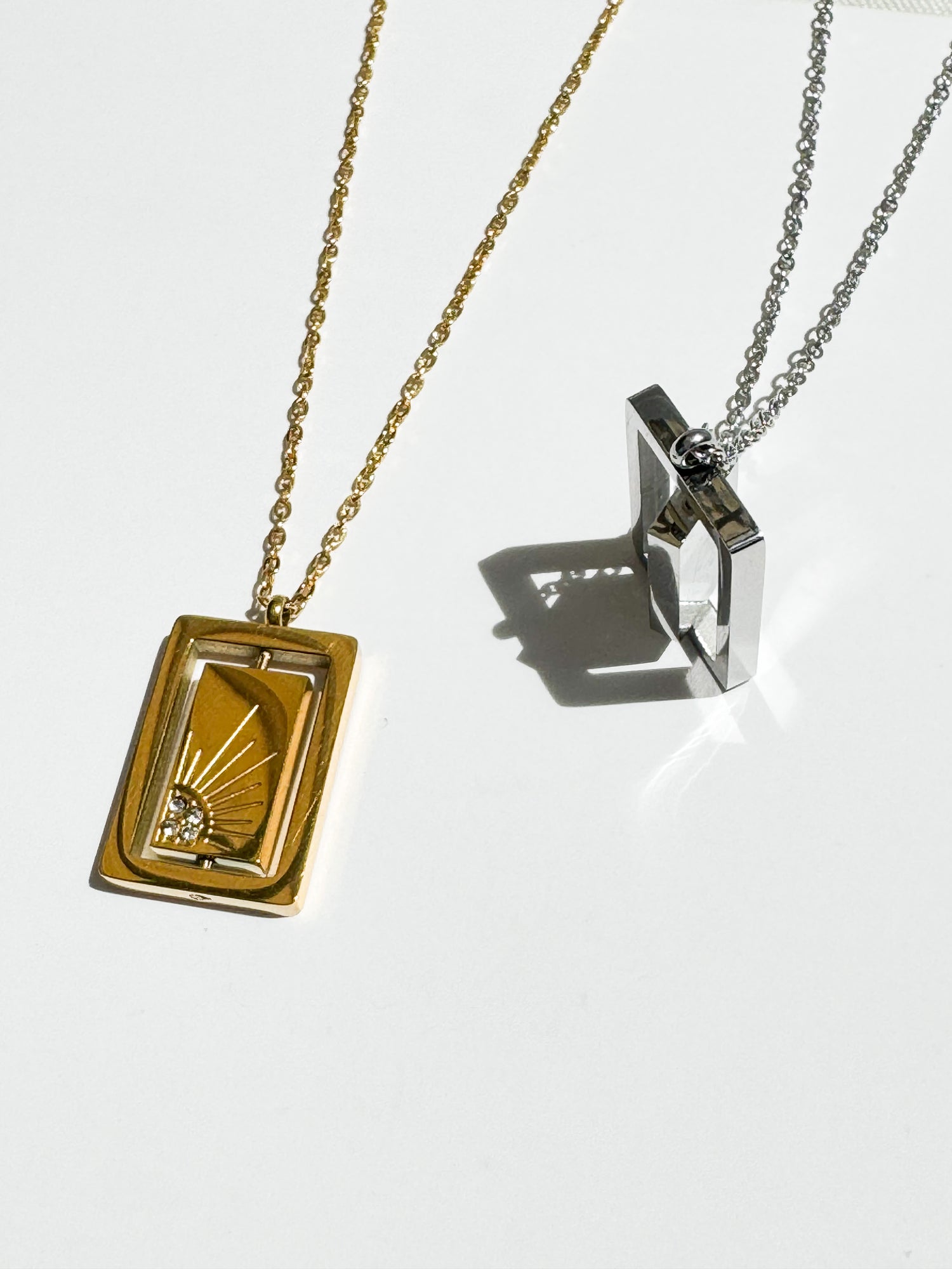 Rotatable Pendant Necklaces