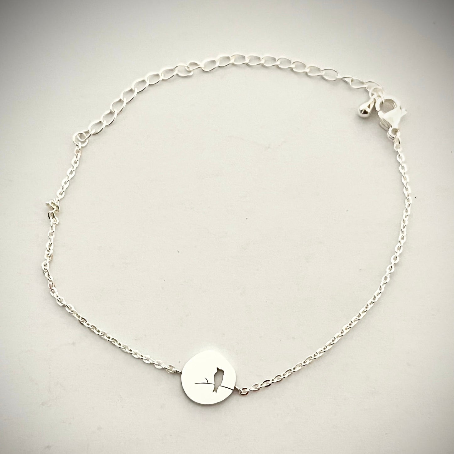 Robin Dainty Bracelet